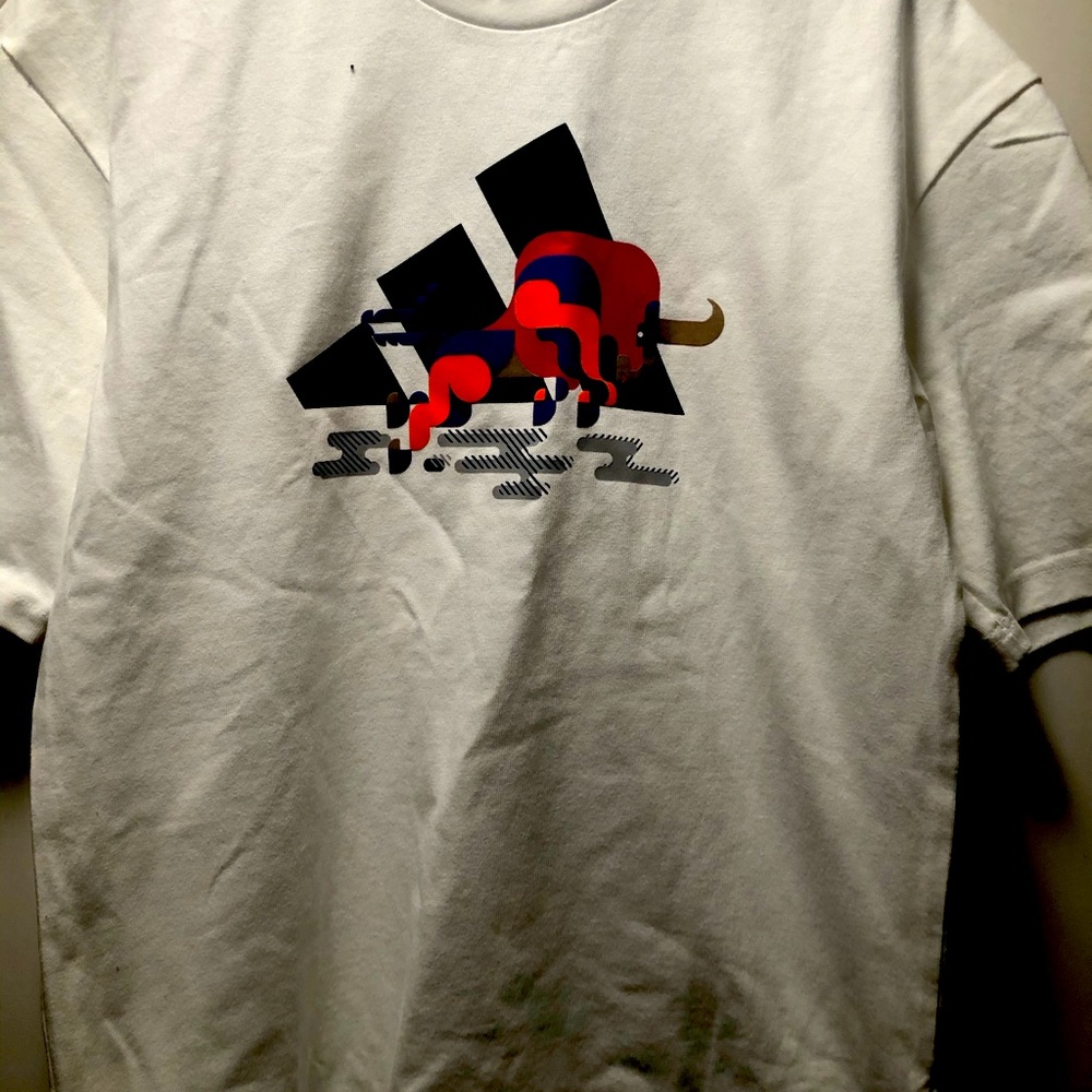Adidas t-shirt new with tags!